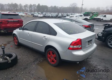 2006 Volvo S40 T5 from USA, damaged, VIN YV1MH682062172653